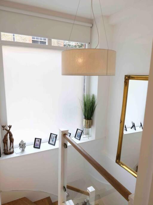 Immaculate Covent Garden Apartment London Exterior photo