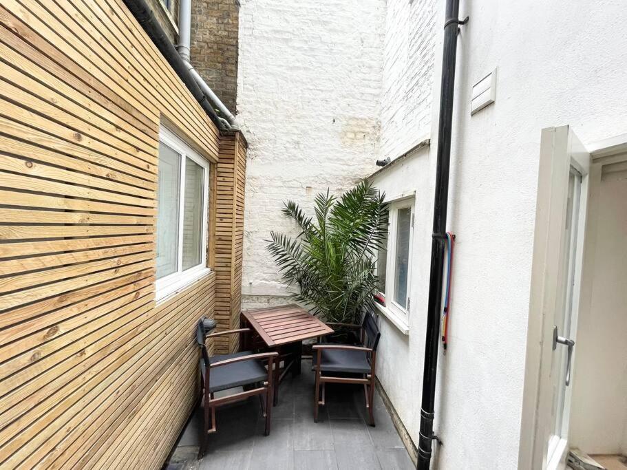 Immaculate Covent Garden Apartment London Exterior photo