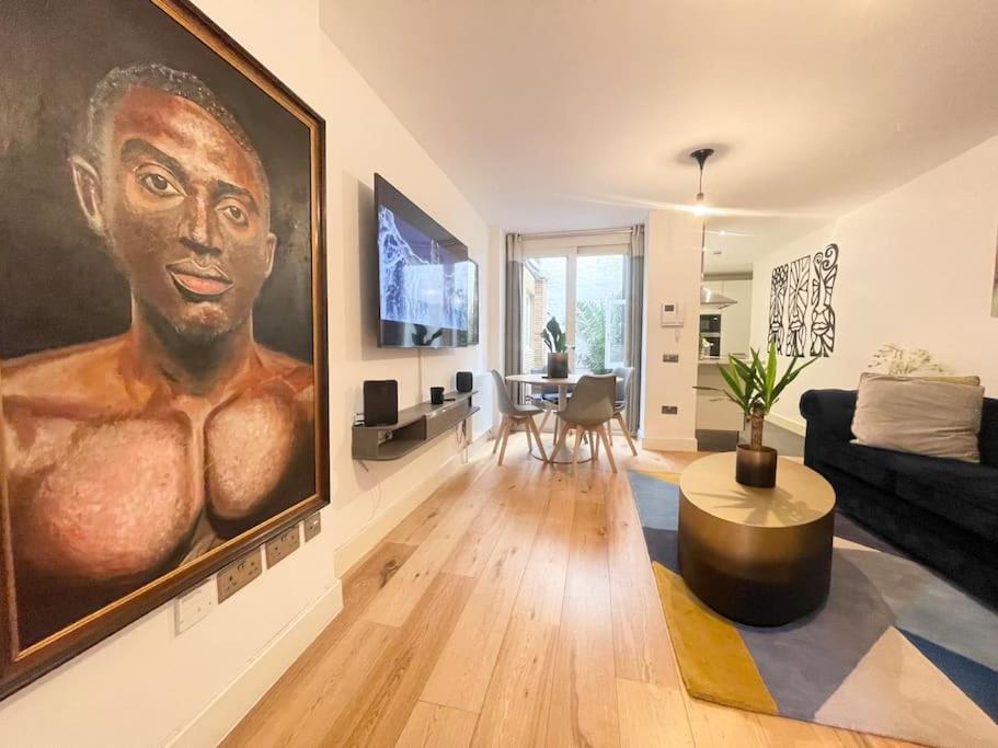 Immaculate Covent Garden Apartment London Exterior photo